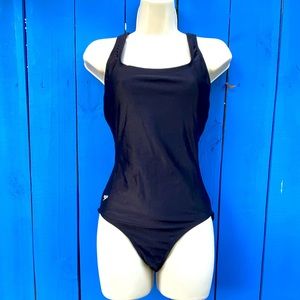 Black speedo swimsuit size M